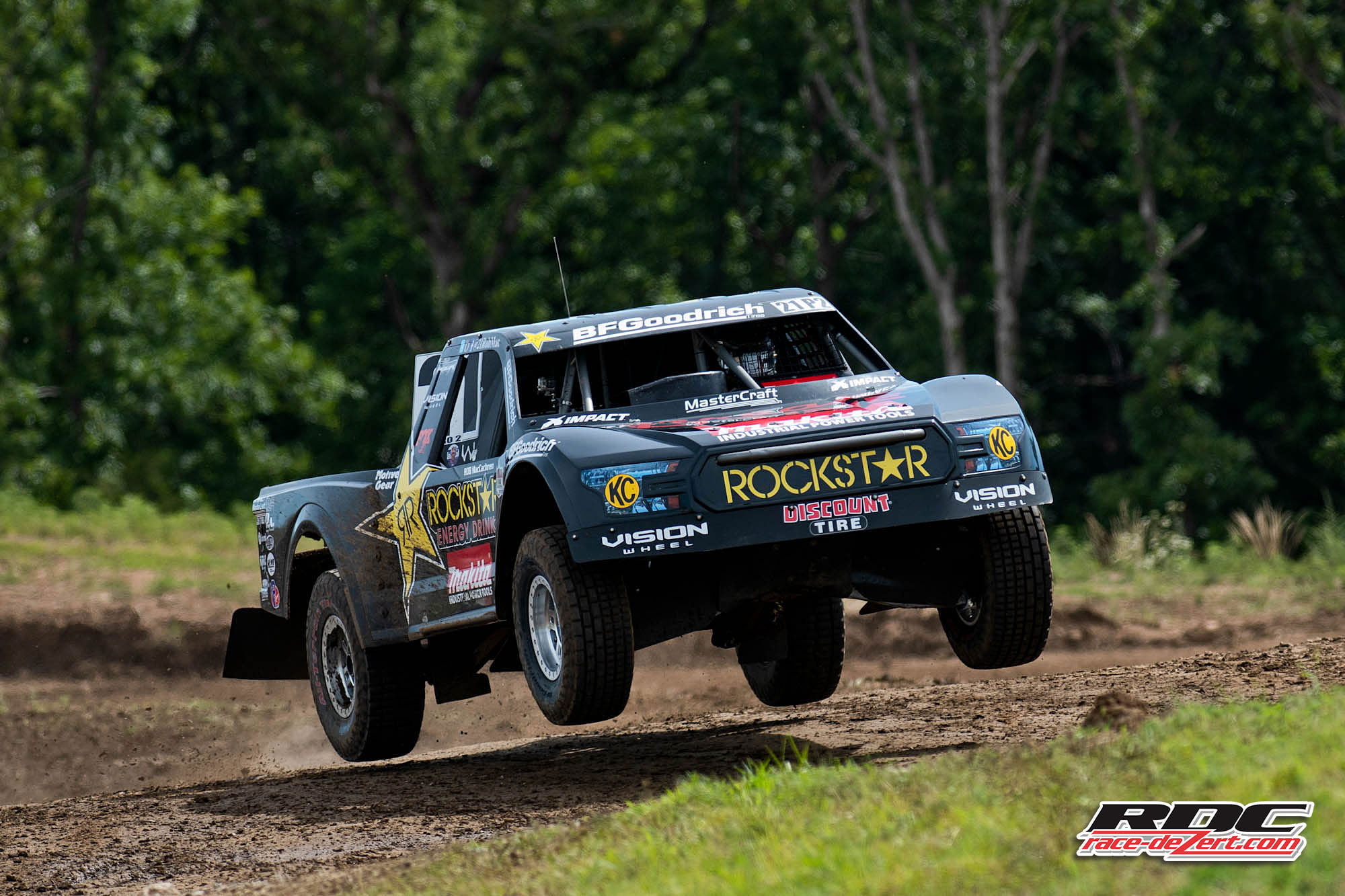 Rob Mac Racing Chuck Norris is the Rob Mac of Tough Guys | race-deZert