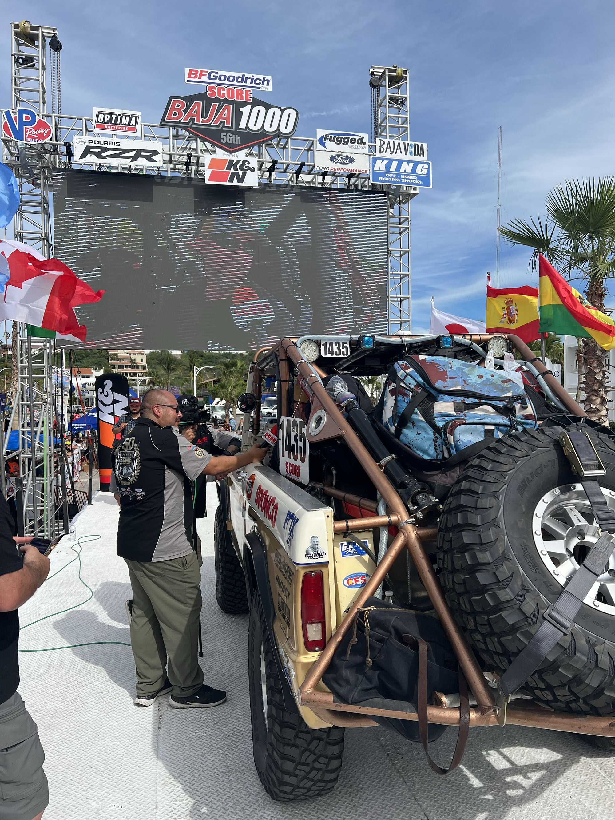 Footsteps of Giants - 2023 SCORE Baja 1000 | race-deZert